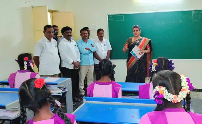 YSRCP MLA Roja Teaching Lessons To Students In Chittoor District - Sakshi