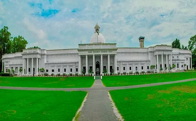 IIT Roorkee Introduces Seven New Academic Programmes - Sakshi