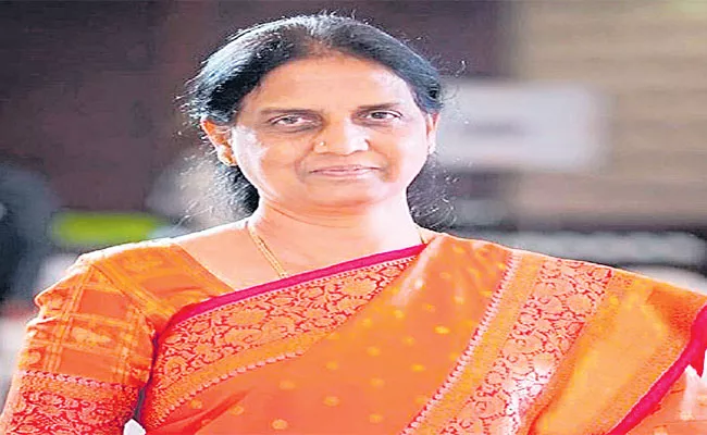 Education Minister Sabitha Indra Reddy Warns Private School Managements Of Strict Action - Sakshi