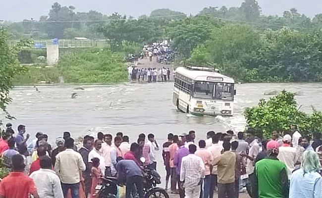 Telangana May Faces Heavy Rainfall Upcoming 3 Days - Sakshi