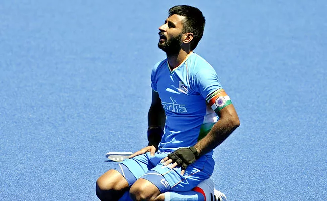 Tokyo Olympics: Manpreet Singh Dedicate Bronze Medal To Covid Warriors - Sakshi