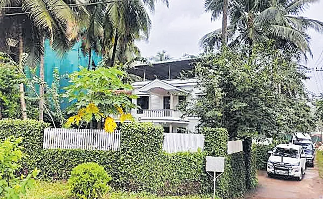 NIA Raids Residence Of Ex MLA Son Mangaluru Over Alleged ISIS Links - Sakshi