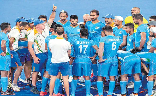 Aussie Coach Behind India Historic Olympic Medal in Mens Hockey - Sakshi