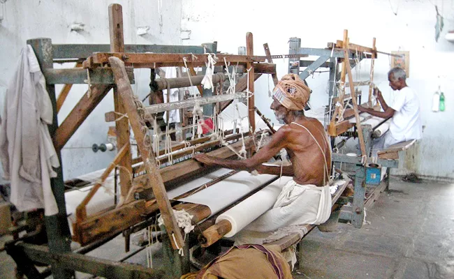 National Handloom Day: Power LoomsChanged weavers Life - Sakshi