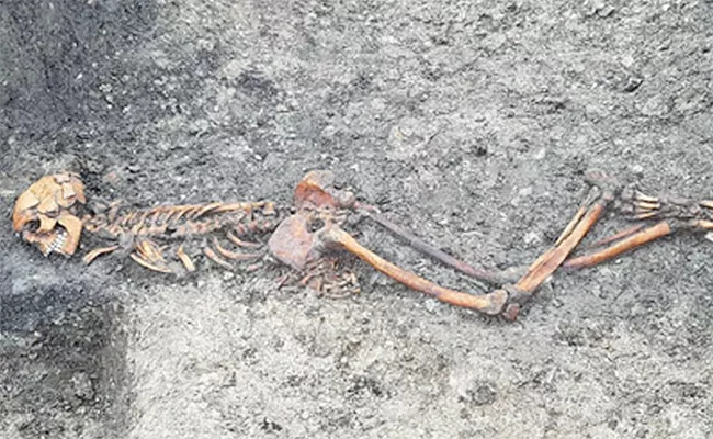 Human Skeleton Found In Abandoned House In Tamilnadu - Sakshi