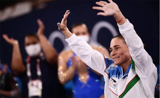 Oksana Chusovitina Gets Standing Ovation After Competing 8 Olympic Games - Sakshi