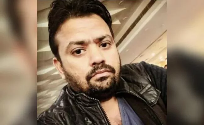 Police Says Swiggy Agent Shot A Restaurant Owner Near Delhi Over Delay In Order - Sakshi