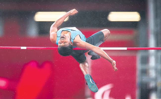 Tokyo Paralympics: Thangavelu Mariyappan wins silver, Sharad Kumar takes bronze in men high jump - Sakshi