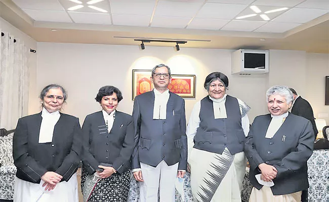 9 Supreme Court  New Judges Take Oath - Sakshi