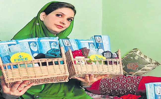 Srinagar woman makes sanitary kits available at public washrooms - Sakshi