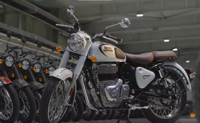 New Royal Enfield Classic 350 launched in India - Sakshi