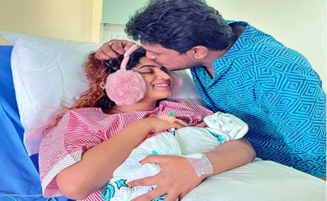 TV Serial Actress Sameera Blessed With Baby Boy, Pics Goes Viral - Sakshi