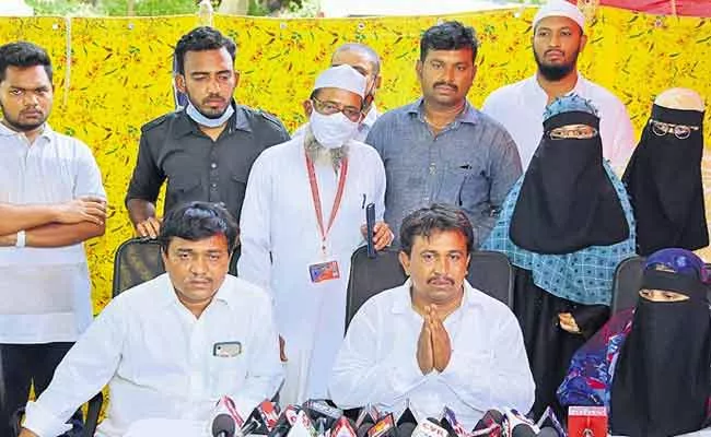 AP CMO Resolved Farmer Land Dispute Issue Within 48 Hours - Sakshi