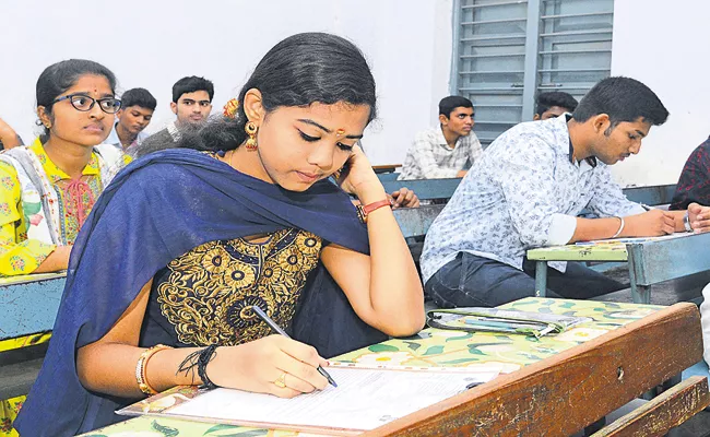 Applications for JEE Advance from 13th September - Sakshi