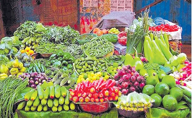 India retail inflation eases further to 5. 3 percent in August - Sakshi