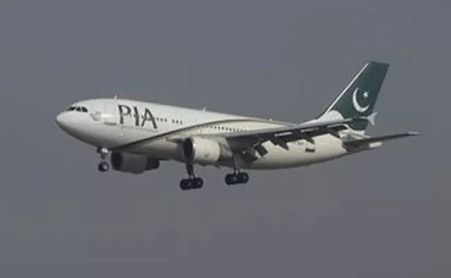 PIA becomes first foreign commercial flight to land in Kabul - Sakshi