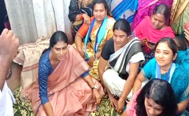 YS Sharmila Condolence To Saidabad Rape Victim Family - Sakshi