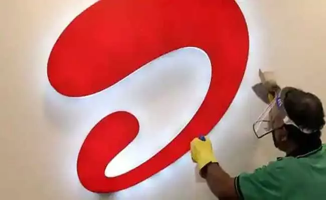 Bharti Airtel Hits Rs 4 Lakh Crore In Market Cap After Shares Hit Fresh Record High - Sakshi