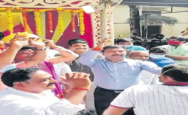 Srinivasa Rao Spilled At Ganesh Festival - Sakshi