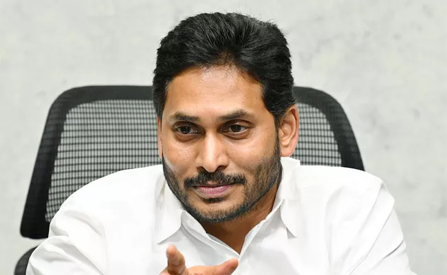 YS Jagan high-level review health hubs hospital management covid control - Sakshi