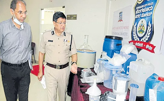 CCB raids synthetic drug manufacturing unit in Bengaluru - Sakshi