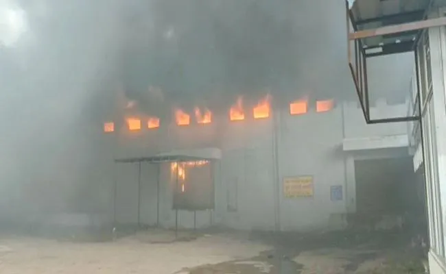 fire accident in pedda amberpet