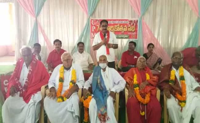 CPM Leader Tammineni Virabhadram Comments On BJP In Nalgonda - Sakshi