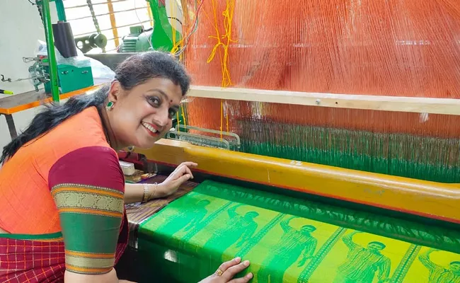 RK Roja Releases CM YS Jagan Picture On Handloom Saree Lace - Sakshi