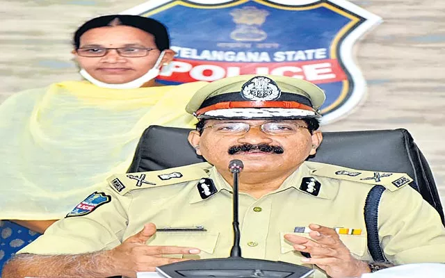 Top Women Maoist Leaders Willing To Surrender: DGP Mahender Reddy - Sakshi