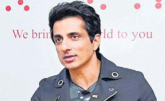 Sonu Sood premises raided by IT officials for alleged tax evasion - Sakshi