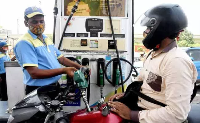 Petrol Diesel Rates May Rise With Surge In International Oil Prices - Sakshi