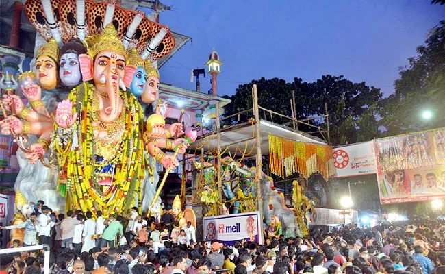 Ganesh Nimajjanam In Hyderabad - Sakshi