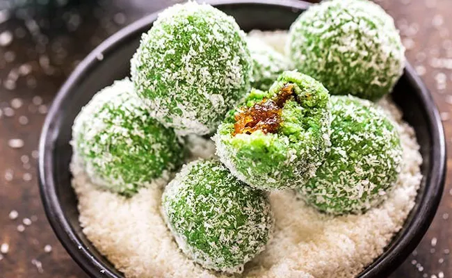 How To Make Sweet Paan Ladoo With Coconut - Sakshi