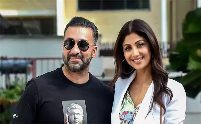 Raj Kundra Seeks Bail, Says There is no Evidence Against Him - Sakshi