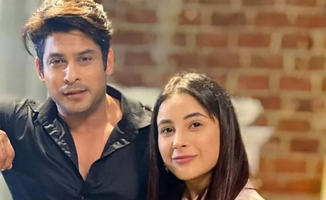 Shehnaaz Gill Father Said His Daughter After Death of Her Rumoured Boyfriend Sidharth Shukla - Sakshi