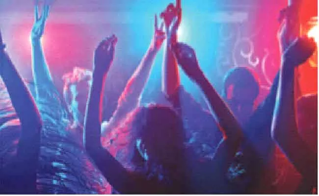 Rave Party Busted In Karnataka - Sakshi