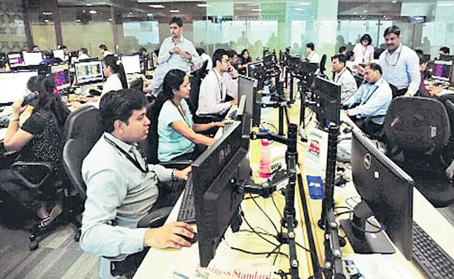 Exports Of Software Services Up 2.1 Percent To 148. 3 Billion Dollar In 2020-21: RBI Survey - Sakshi