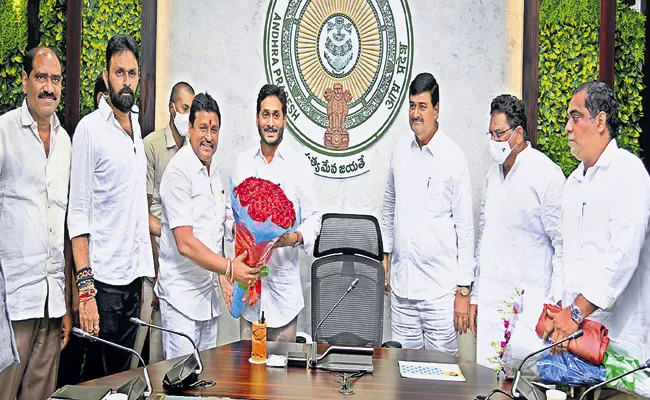 CM YS Jaganmohan Reddy Comments On Parishad Election Results Camp Office - Sakshi