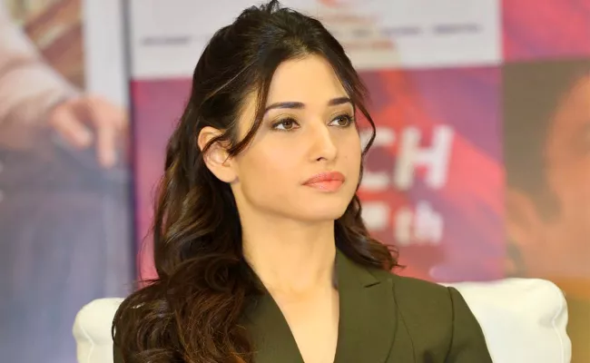 Tamannaah Bhatia Shares Her Thoughts On Crash Diets - Sakshi