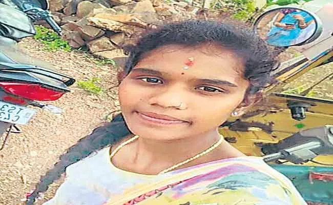 Marrid Woman Commits Suicide In Rangareddy - Sakshi