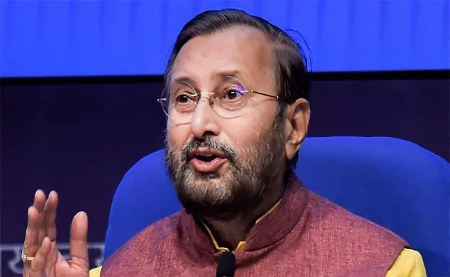 BJP Ex Union Minister Prakash Javadekar Slams KCR At Bandi Sanjay Padayatra - Sakshi