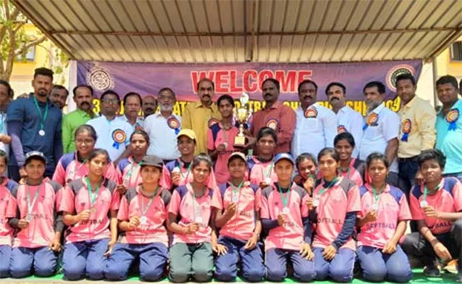 Telangana Girls Won National Softball Ball Championship - Sakshi