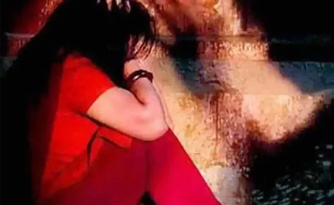 Father Molested Daughter In SR Nagar - Sakshi