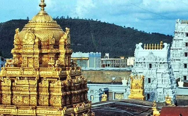 TTD Said Covid Vaccine Or Negative Report Must Carry For Tirumala Temple Visit - Sakshi