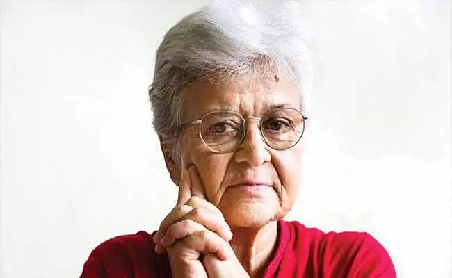 Feminist Kamala Bhasin Passsesaway In New Delhi - Sakshi