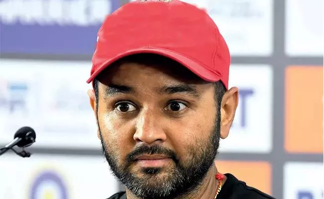 Team India Former Cricketer Parthiv Patel Father Passed Away - Sakshi