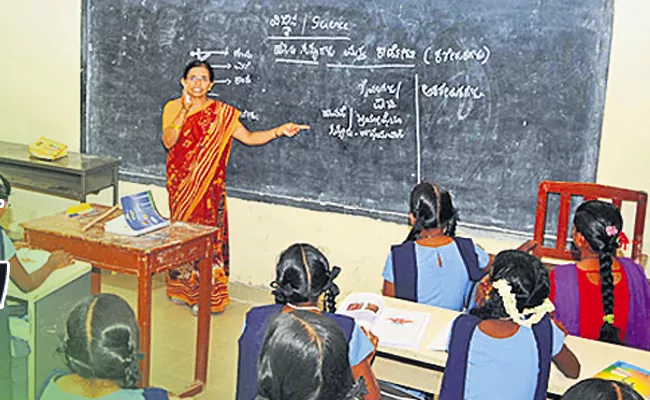 Promotions of teachers before Dussehra Andhra Pradesh - Sakshi