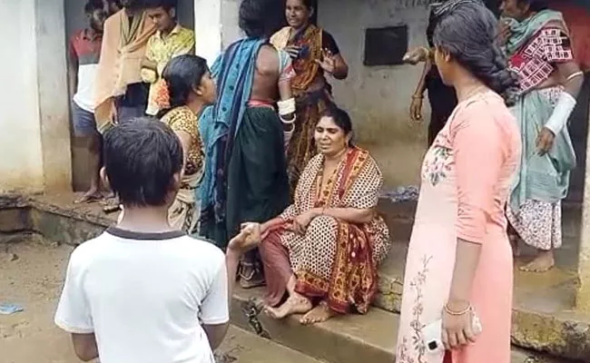 Telangana: Locals Attack On Anganwadi Teacher In Mahabubabad District - Sakshi