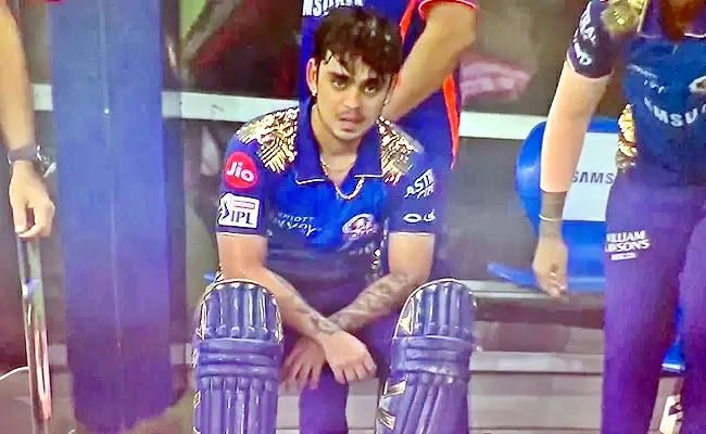 Fans Questions Mumbai Indians For Dropping Ishan Kishan Vs PBKS Match - Sakshi