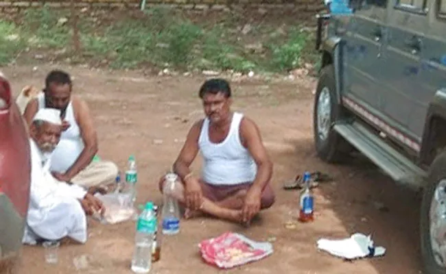 Some Devotees Were Drinking Alcohol In Mahanandi Temple - Sakshi